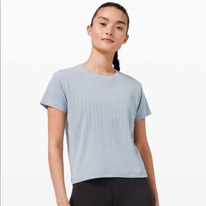 Train To Be Short Sleeve Size 8 Chambray